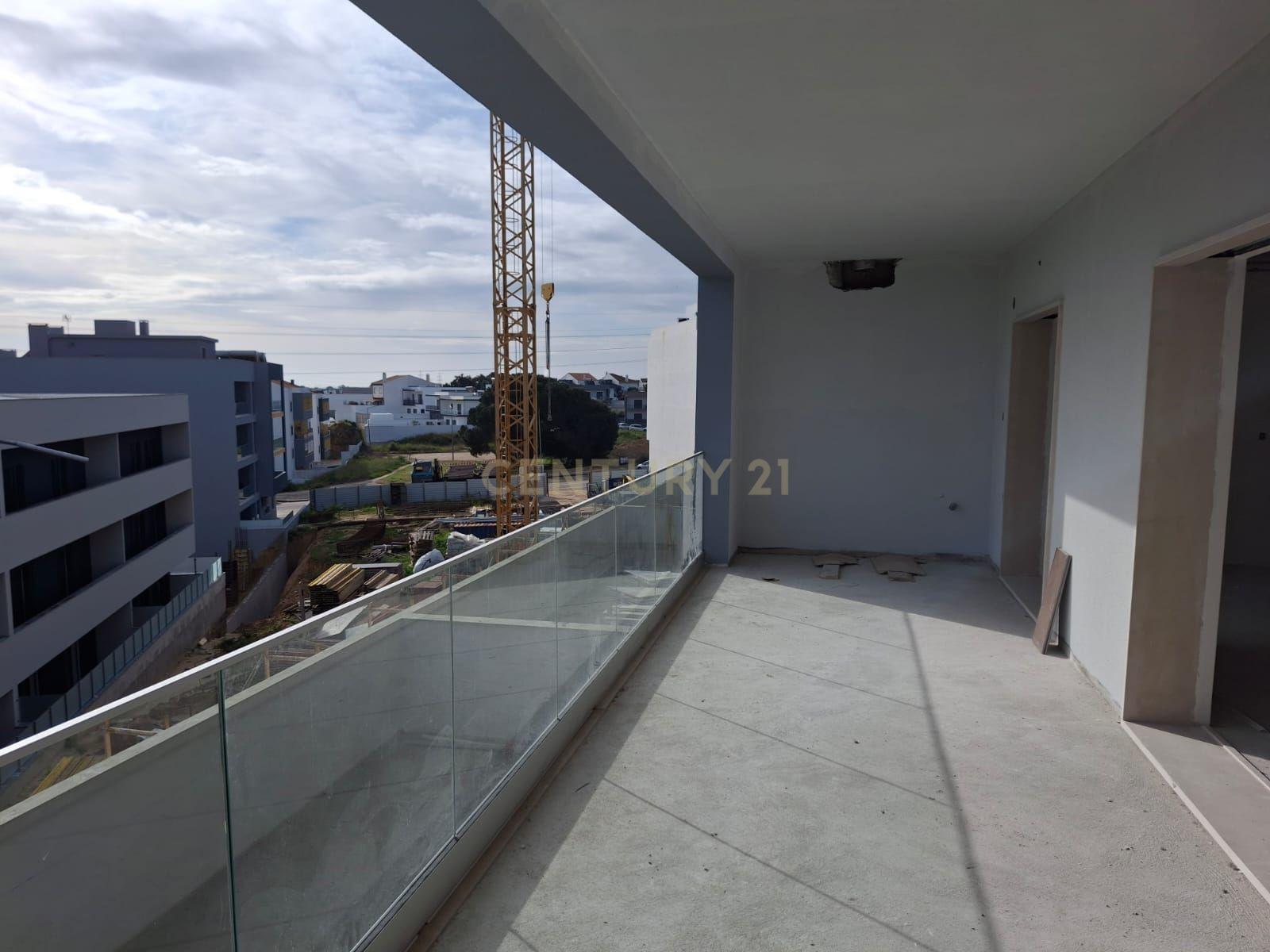 Descubra um novo conceito de morar com qualidade e sofisticação - Empreendimento Alto do Park - Image 29